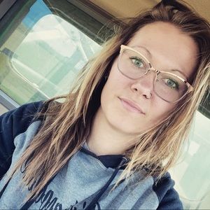 Meet your Posher, Katey